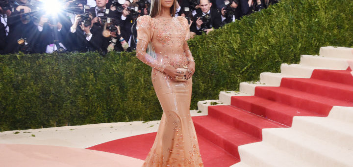what it’s like to cover the met gala red carpet