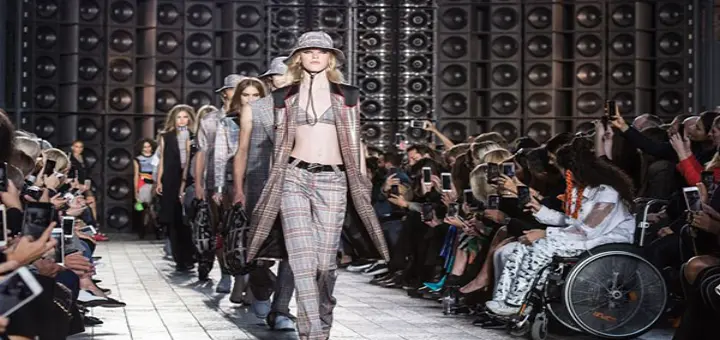 LFW F