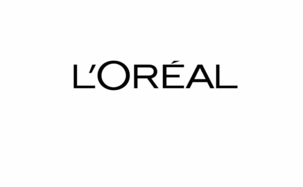 fashionista -[UPDATED] L'ORÉAL PARIS SLAMMED BY MODEL MUNROE BERGDORF FOR USING BLACK LIVES MATTER POST AS A 'PR OPPORTUNITY'