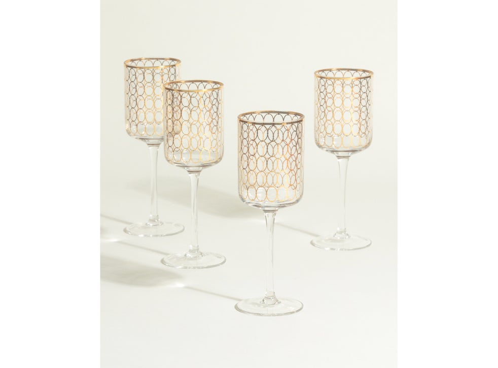 Make sure your next drink is servied in one of these art-deco inspired glasses