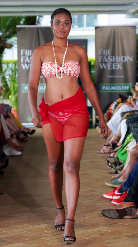 Fiji FW Arunsesh Sami bikini red pareo 11-20.JPG