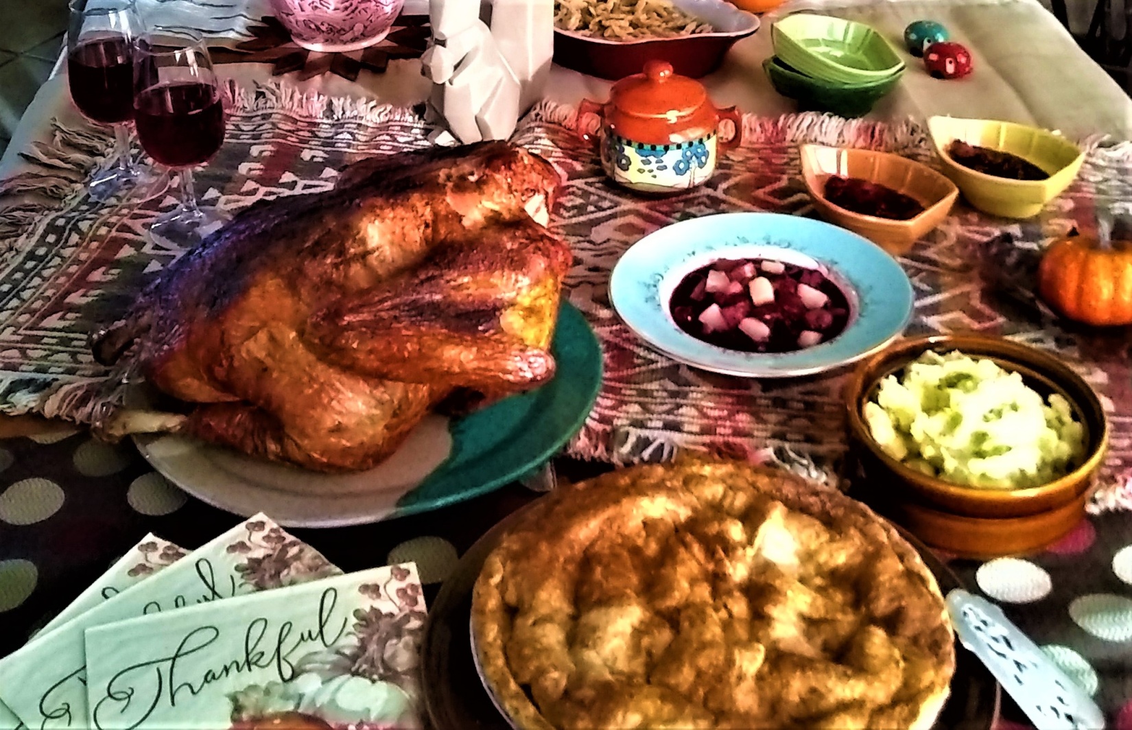 Thanksgiving table, Diane 11-20-20 horizontal.jpg