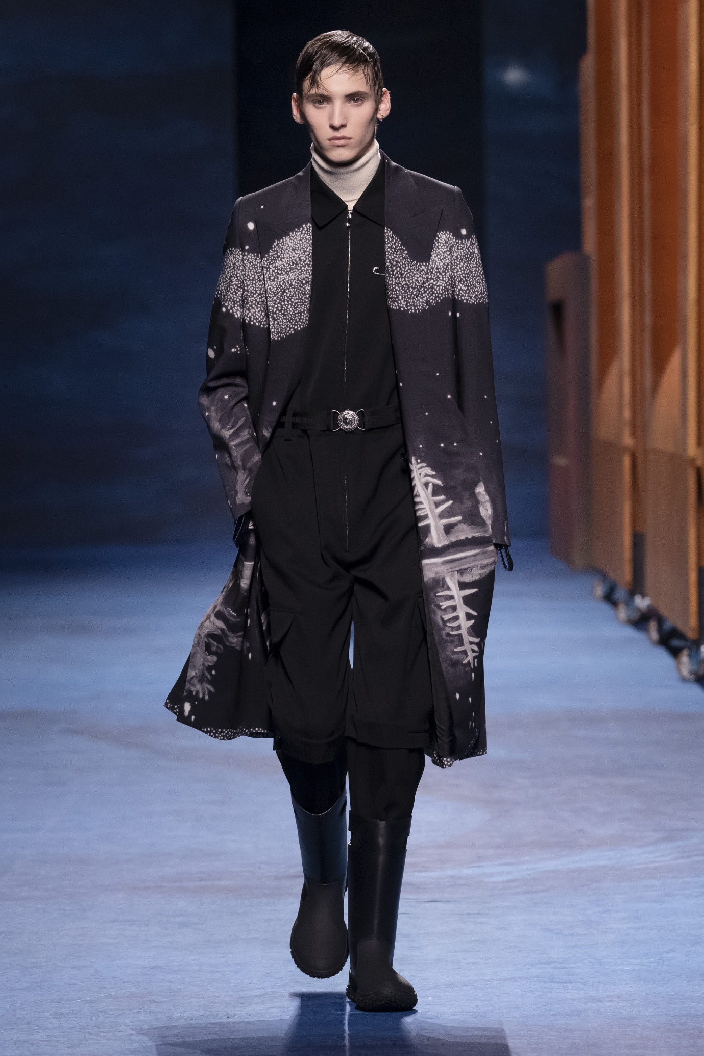 Kim Jones Takes His Dior Mens Collection From Beijing to Outer Space  WWD