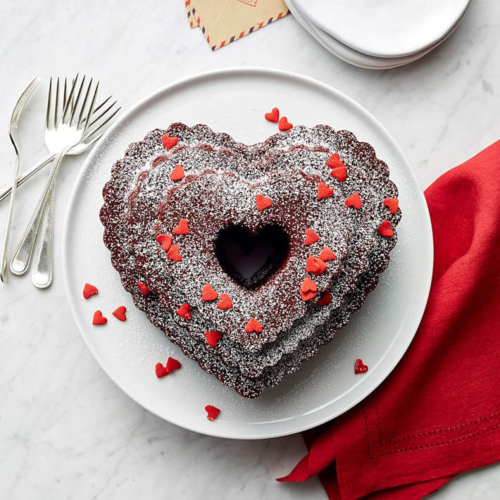 nordic-ware-scallop-heart-bundt-cake-pan-o Williams Sonoma val day heart bundt cake pan.jpg