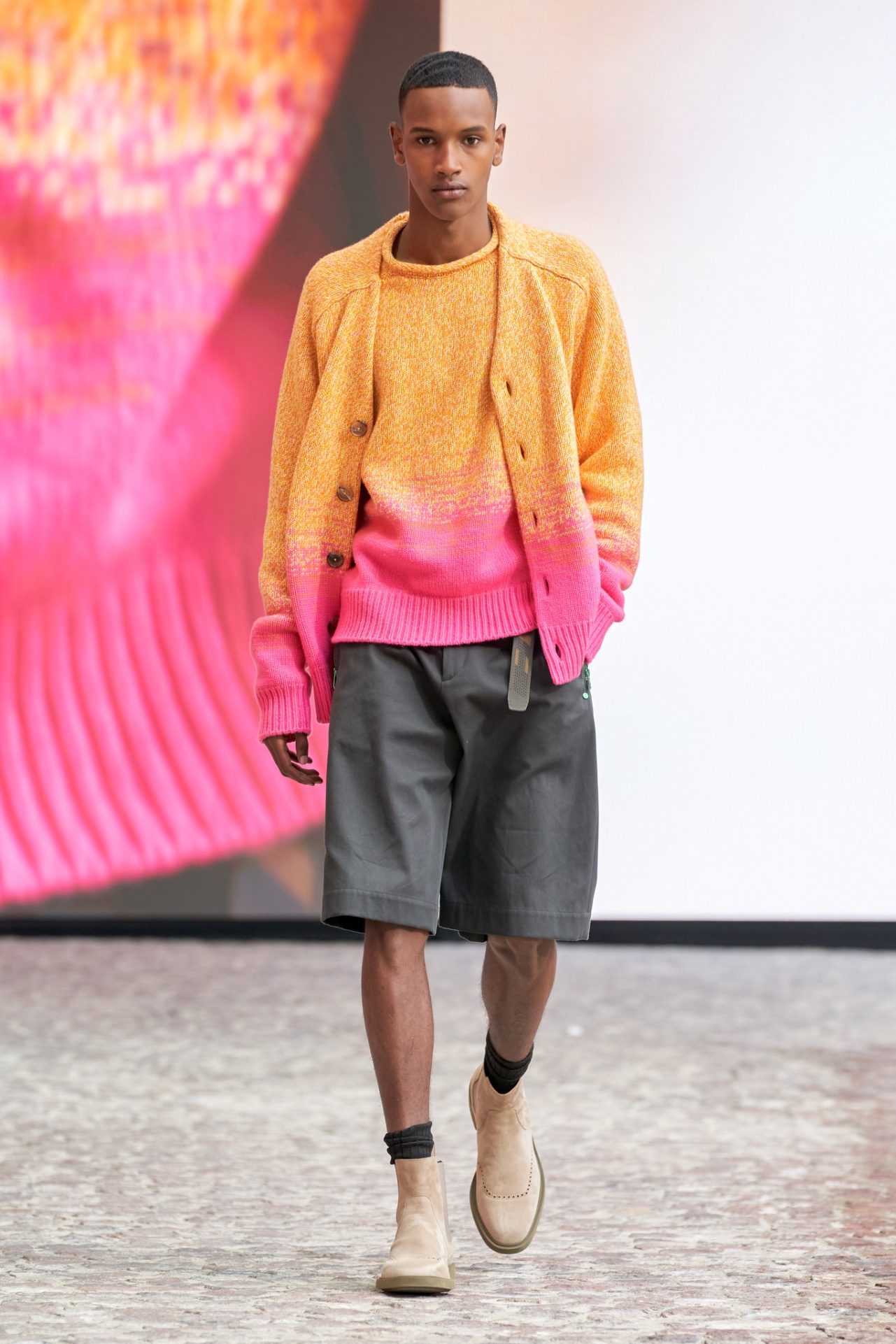 Hermes orange pink ombre sweater vogue sp summer 2022.jpg