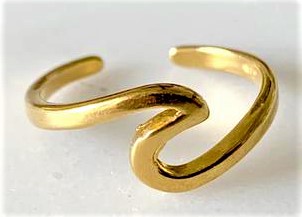 LA Mart 10-21 Samanca jewelry wavr gold ring cropped.jpg