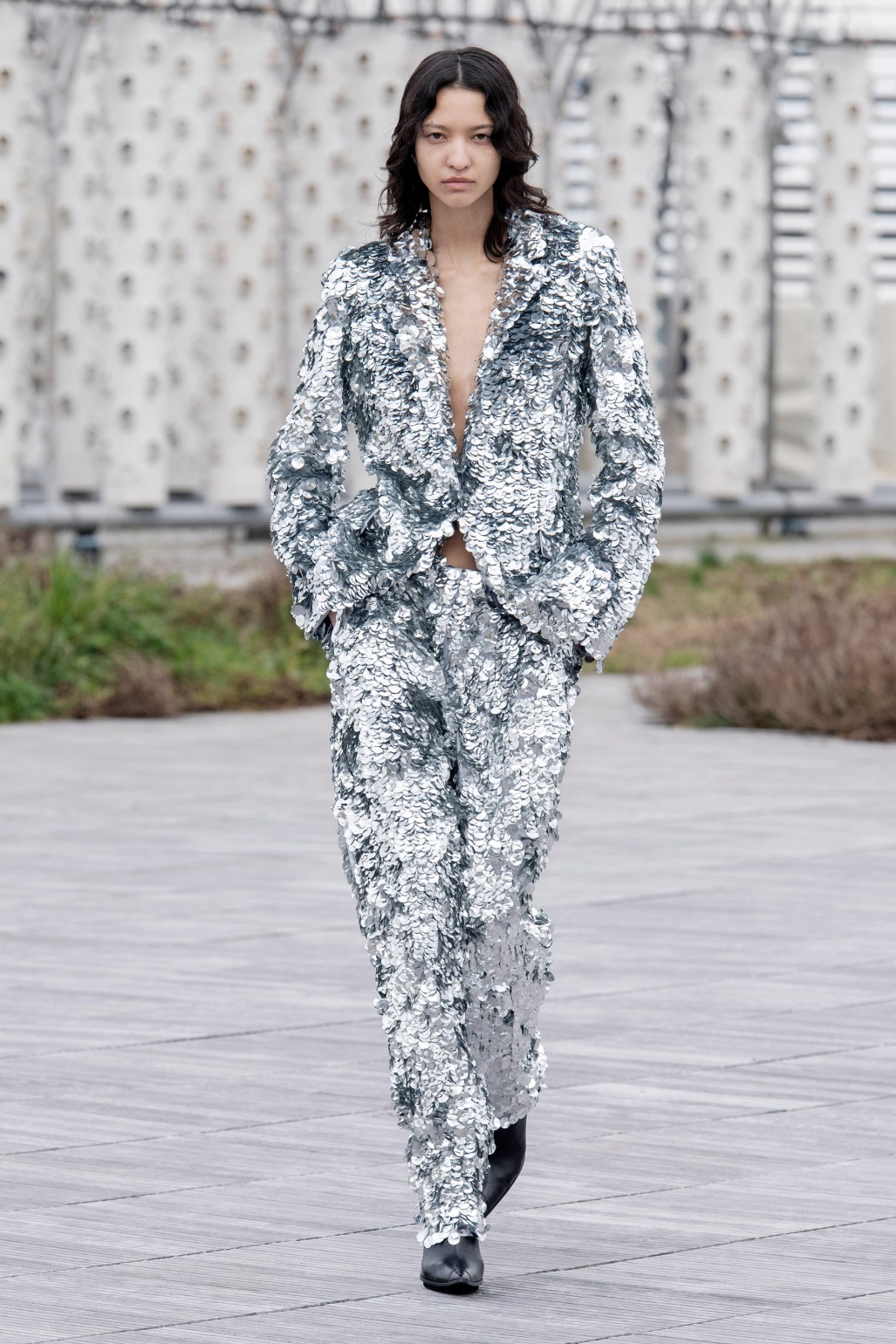 Couture 1-22 azzaro texture suit.jpg