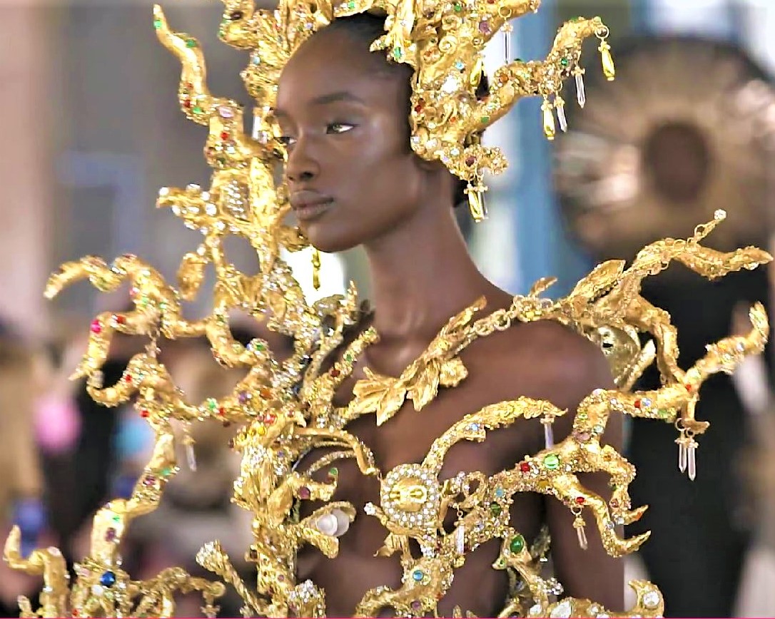 Couture 1-22 sch golddess gold from video (2)cropped.JPG
