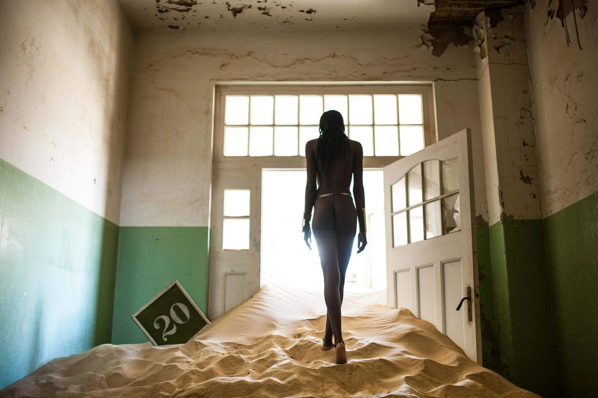 NAMIBIA’S Otherworldly Ghost Town<br>KOLMANSKOP: Diamonds, Dust and the Demise<br>of a Desert Boomtown