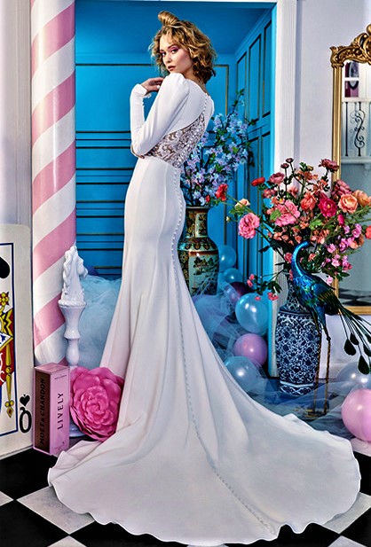 Bridal 4-22 ines di santo pink wht barber pole perfect wedding mag retro cropped.jpg