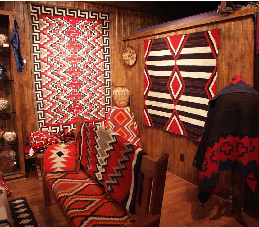 Navajo Garland's antique rugs 4-22.JPG