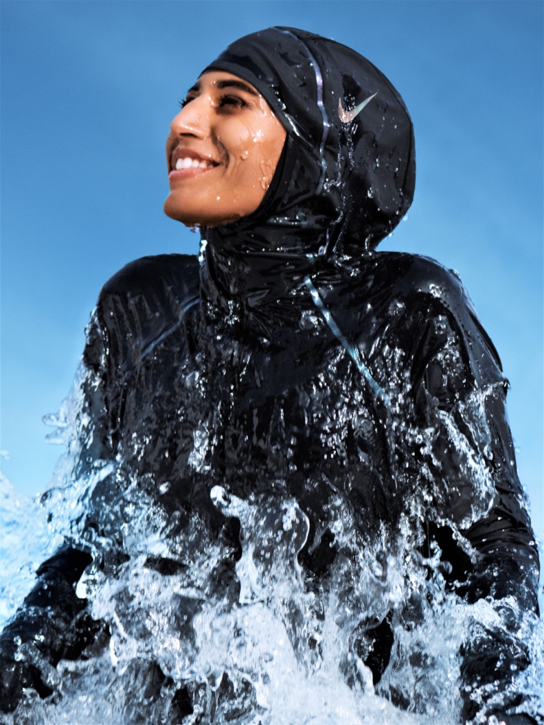 Nike victory hijab modet swimwear 5-22.jpg