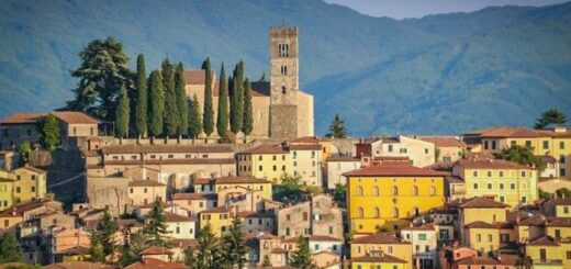 tuscany barga is a small hill town set between l