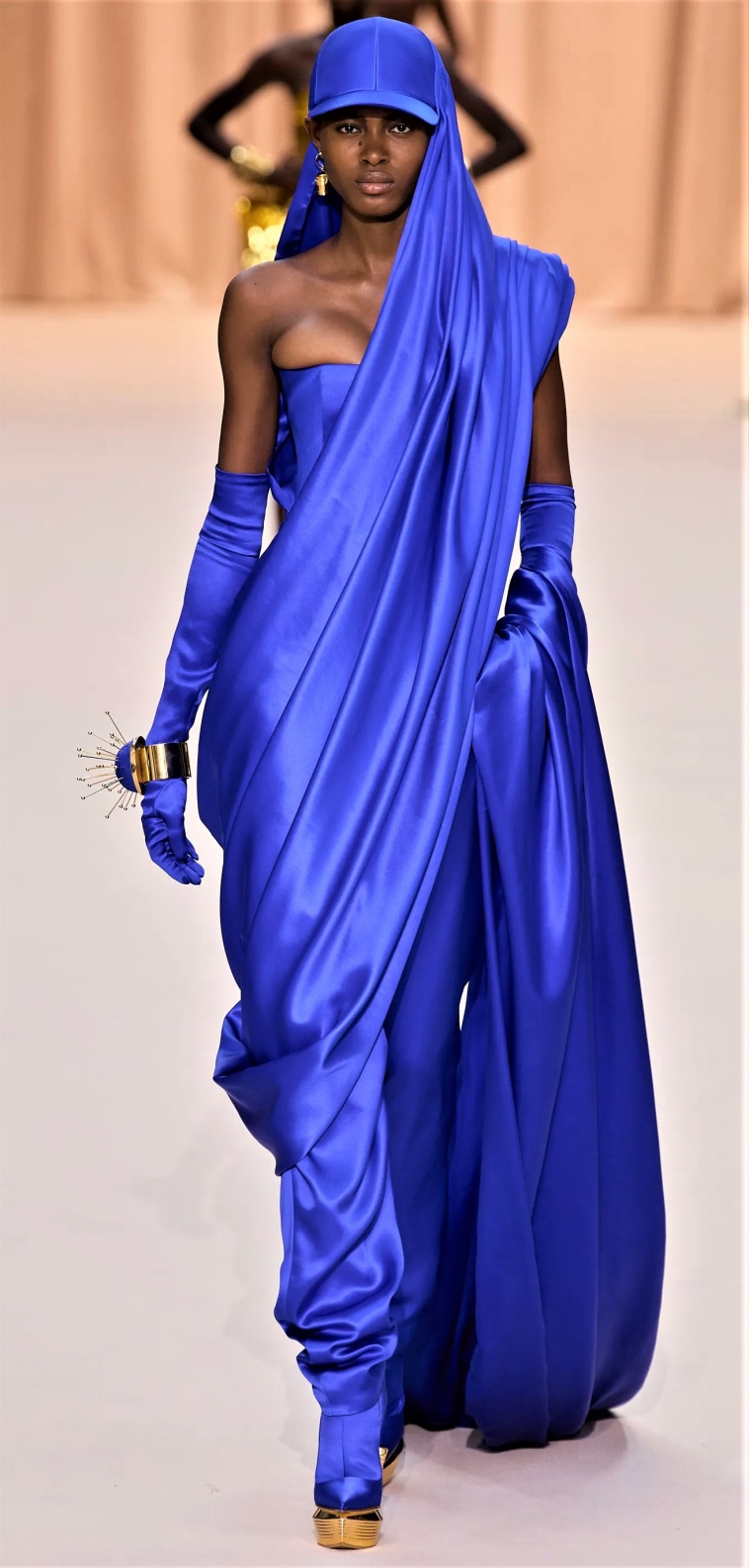 HC -jean-paul-gaultier-fall-2022-couture-credit-gorunway blue (2) cropped.jpg