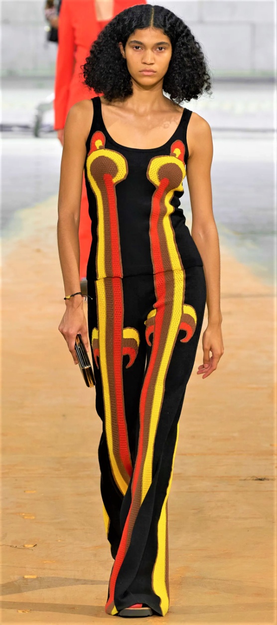 NYFW 2 gabriela-hearst long knit dress  (2) cropped figure enhancing cropped.jpg
