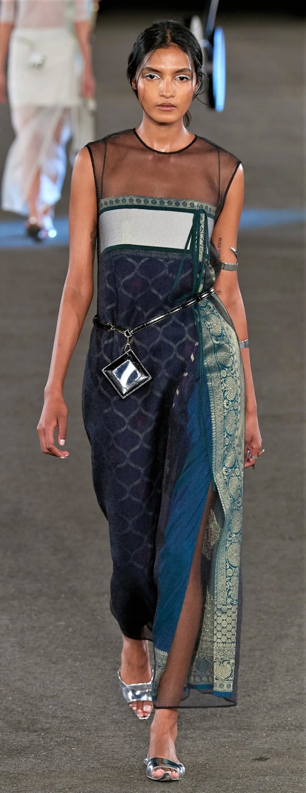 NYFW 2 -tory-burch-layered skirt  (2) sari look .jpg