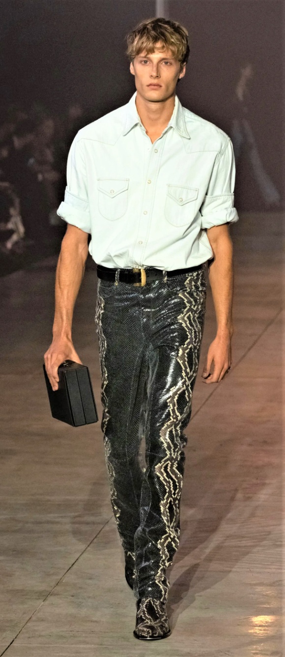 Milan 9-22 -bally-FAB mens leather trousers w boots  (2) cropped.jpg