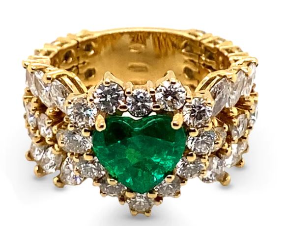 Hasbani heart shaped emerald diam 18K gold ring.JPG
