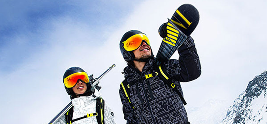 EMPORIO ARMANI - EA7: Discover the ski collection and follow the Winter Tour