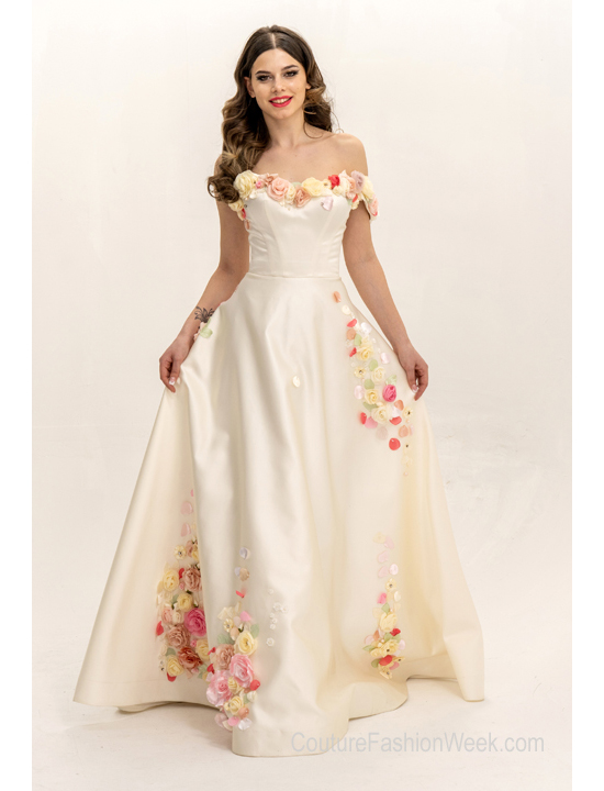 Geraldinas_Couture-wht embroidered gown floral andre 2-23.jpg