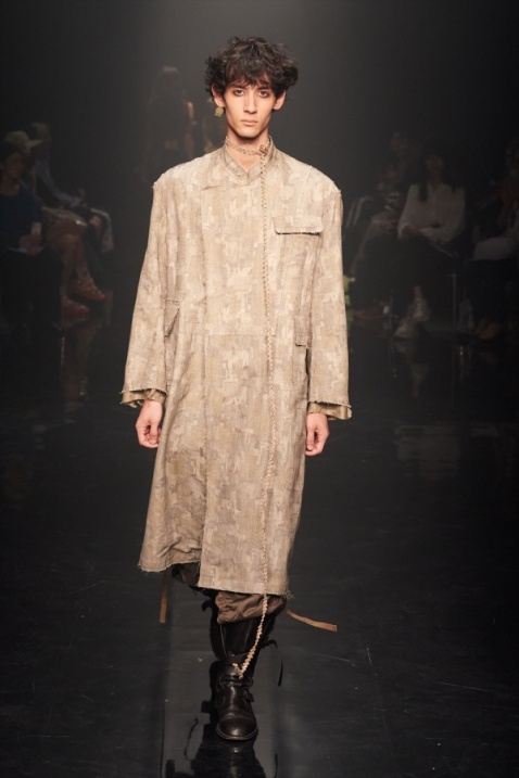 Tokyo 8-23 HE mens trench front.jpg