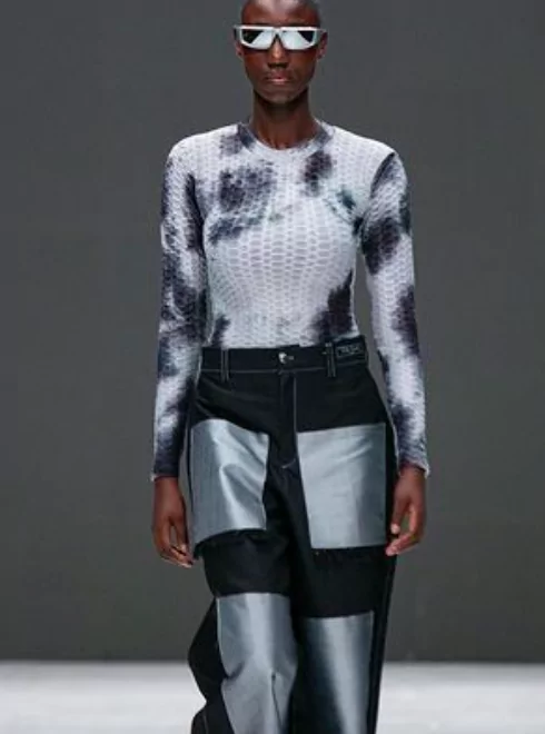 HEINEKEN LAGOS FASHION WEEK SS 2024: <br>Jewel-like Pops of Colour and Tactile Adornments added Sizzling Lustre to the Tropical Tapestry that was Lagos Fashion Week. 50 word image 105077 50
