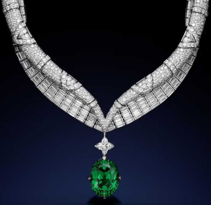 NY Holiday LV diamond tsav necklace.JPG