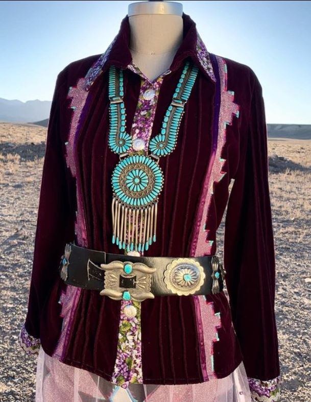 Native 5-24 PS plum velvet bls, Navajo necklace and belt.JPG