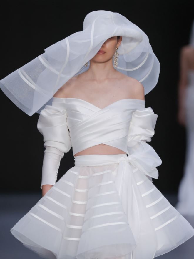 BB 7-24 HL massive hat full skirt.JPG