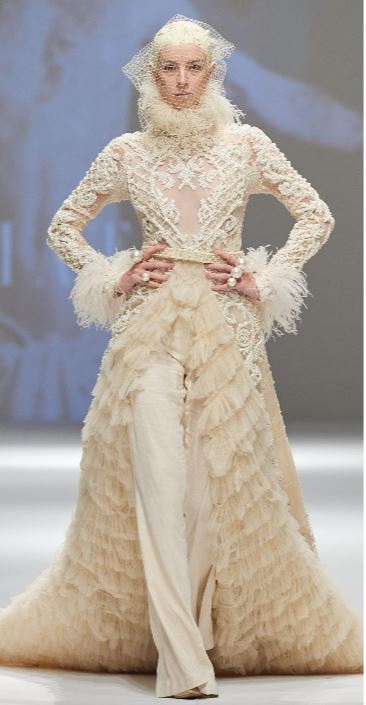 Dubai AC Wht gown 7-24.JPG