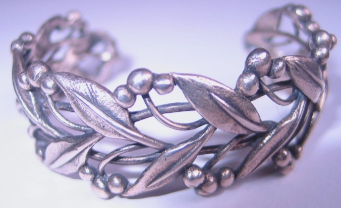 NYJewel 8-24 KM silver trellis bracelet cropped.jpg