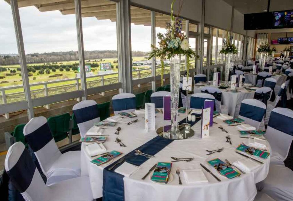 Reserve a table in the Panoramic Suites for stunning racecourse views at the Dublin Racing Festival