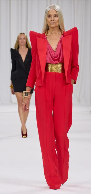 Paris 10-24 BL red suit.JPG