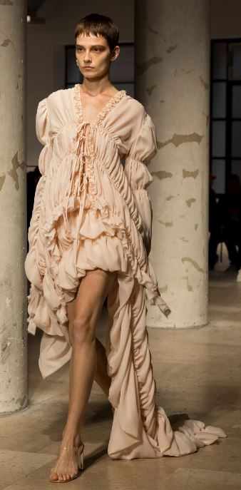 Paris 10-24 RO pale pink ruffles.JPG