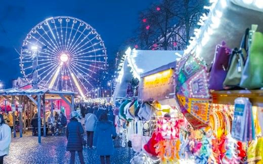 christmas market Brussels copy w color.jpg