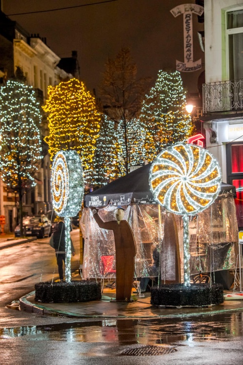 Christmas market brussels lolipop lights.jpg