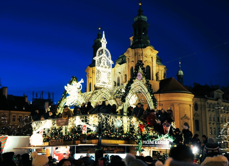 Christmas Prague observation bridge.jpg