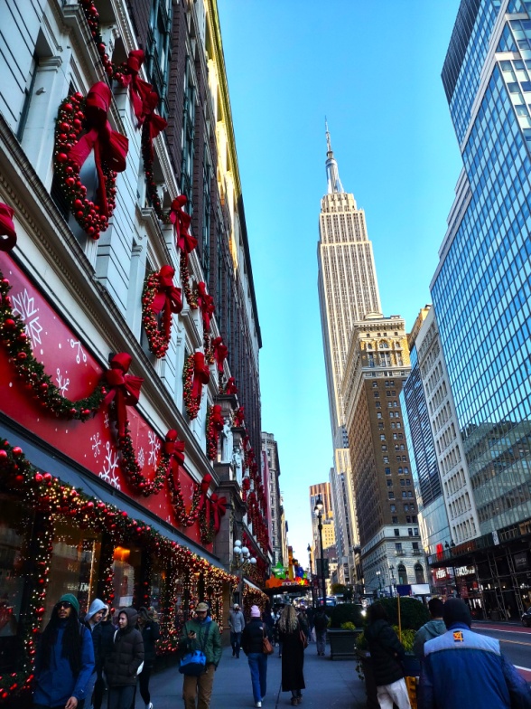 Xmas Macys Empire State.jpg