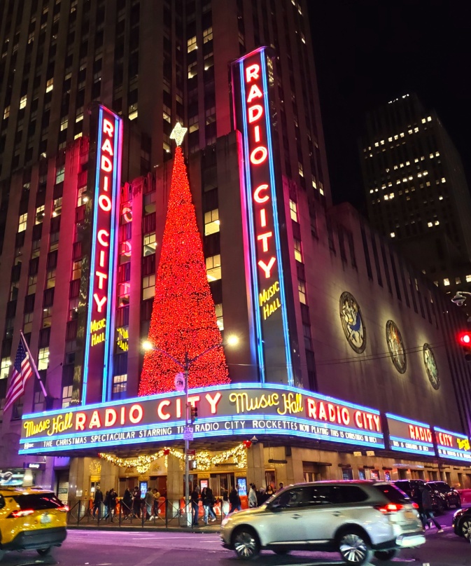 Xmas radio city music hall rockettes.jpg