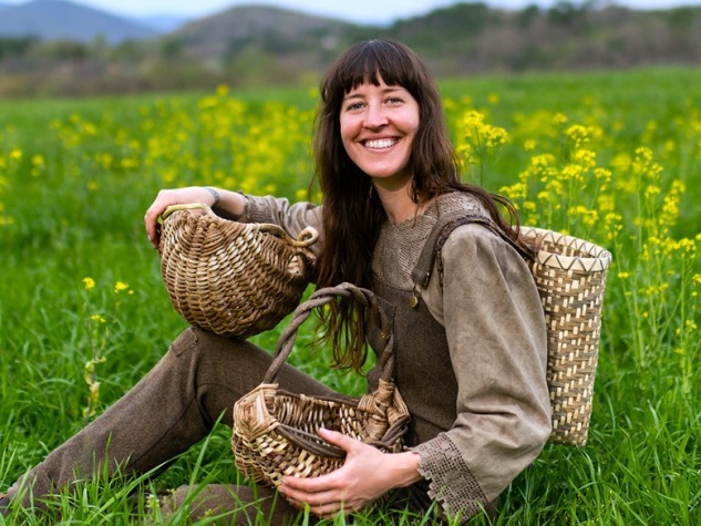 Irish 24-25 DG yeaches at Folk School, with baskets delia-field-regular cropped.jpg