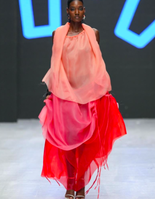 Tropical shades of chiffon. At Fia