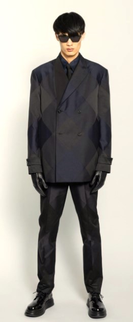 Milan Mens 25 KB pattern suit cropped.jpg