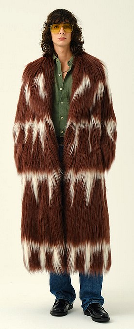 ML 25 AM long fur coat Screenshot 2025-02-27 at 09-17-29 ALABAMA MUSE - Milano Fashion Week FW 2025_2026.jpg