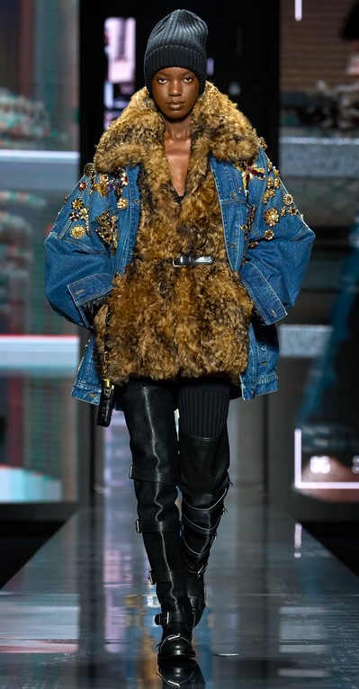 ML 25 DG denim fur Screenshot 2025-03-01 at 19-59-36 Dolce & Gabbana Fall 2025 Ready-to-Wear Fashion Show Vogue.jpg