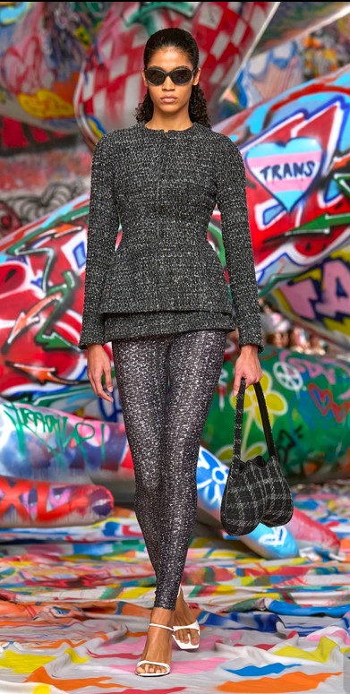 ML 25 DS peplum Screenshot 2025-03-04 at 20-23-01 Diesel Fall 2025 Ready-to-Wear Fashion Show Vogue.jpg