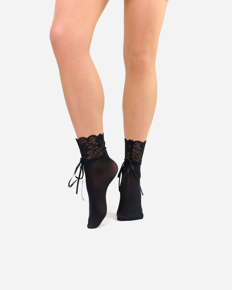 BlackTeaseSocks Hedoine9825 800x BlackTeaseSocks Hedoine9825 800x