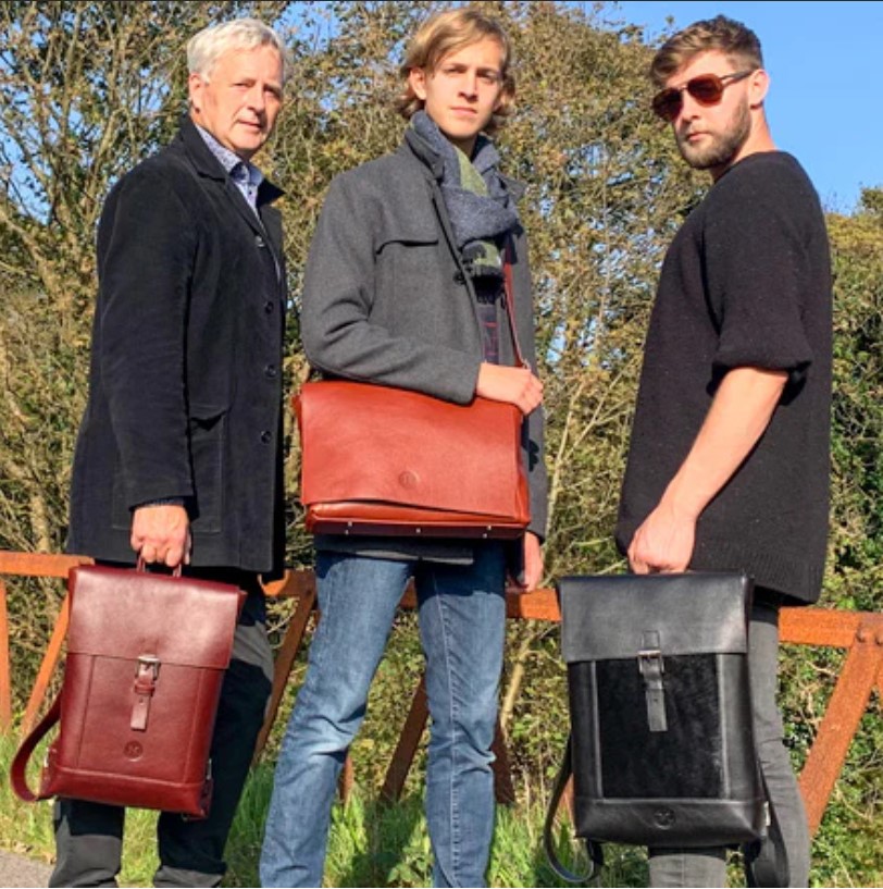 IR25 HL 3 mens leather bags.jpg