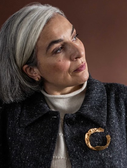 IR25 IR Sinead brooch on model.jpg