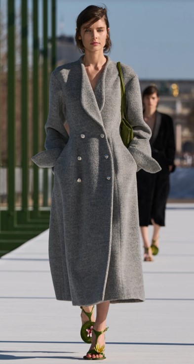 PFW26 CD grey coat.jpg