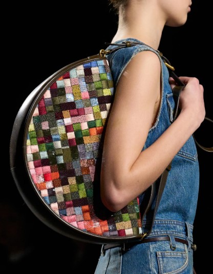 PFW26 DVN detail mosaic purse.jpg